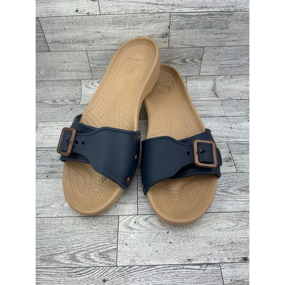 Crocs Sarah Sandal Womens 11 Navy‎ Blue Tan Wedge Slide Buckle 203054